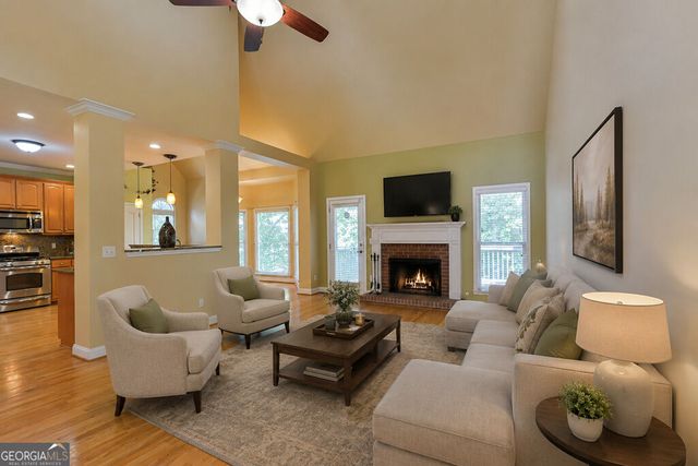 3243 Summer Stream Lane NW, Kennesaw, GA 30152