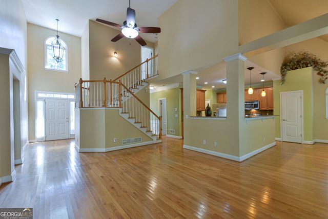 3243 Summer Stream Lane NW, Kennesaw, GA 30152