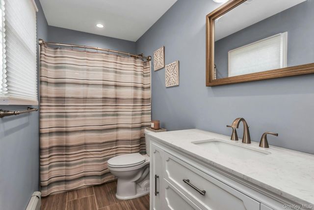 9 Pompano Lane, Massapequa Park, NY 11762