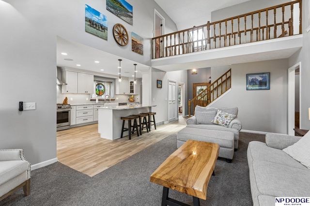 1255 Limerick Road, Papillion, NE 68046