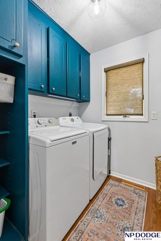 1255 Limerick Road, Papillion, NE 68046