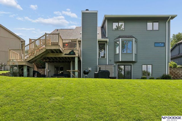 1255 Limerick Road, Papillion, NE 68046