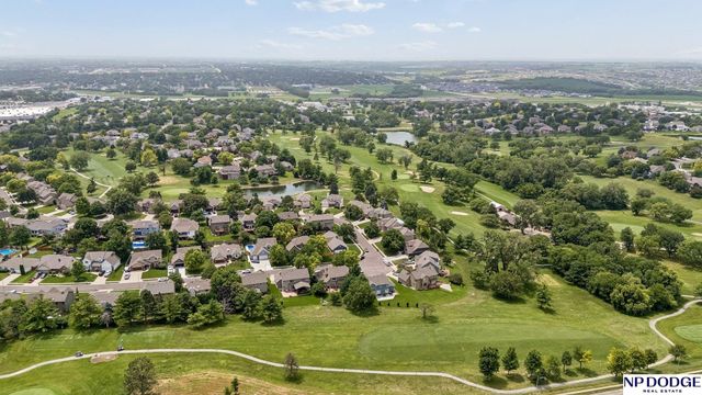 1255 Limerick Road, Papillion, NE 68046