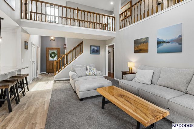 1255 Limerick Road, Papillion, NE 68046