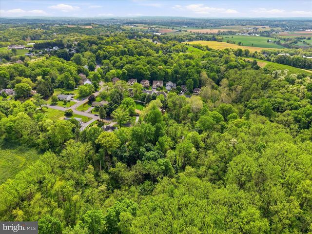 20 STAR LITE DR, Lititz, PA 17543