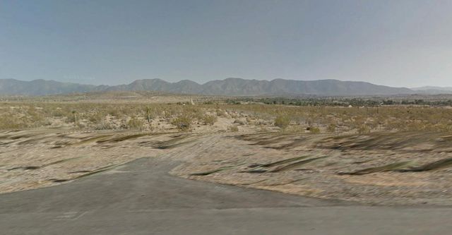 136 E Ste Vic Avenue V12 Ste, Pearblossom, CA 93553