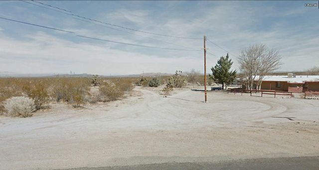 136 E Ste Vic Avenue V12 Ste, Pearblossom, CA 93553