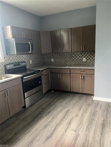 922 Holladay ST, Portsmouth, VA 23704