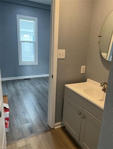 922 Holladay ST, Portsmouth, VA 23704