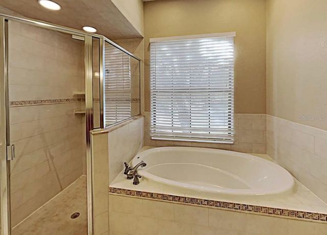 29251 CROSSLAND DRIVE, Wesley Chapel, FL 33543