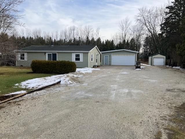 4827 CTH CR, Manitowoc, WI 54220