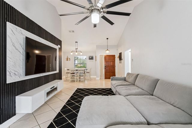 652 CARRIGAN AVENUE, Oviedo, FL 32765