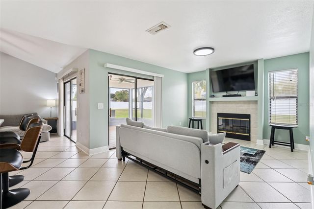 652 CARRIGAN AVENUE, Oviedo, FL 32765