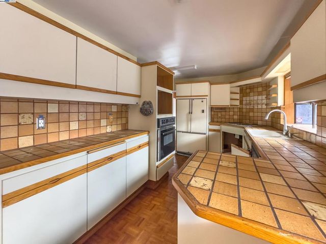 1770 Pleasant Hill Rd, Pleasant Hill, CA 94523