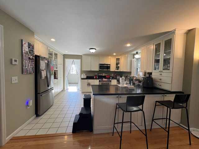 14 Rockland St, Newton, MA 02461