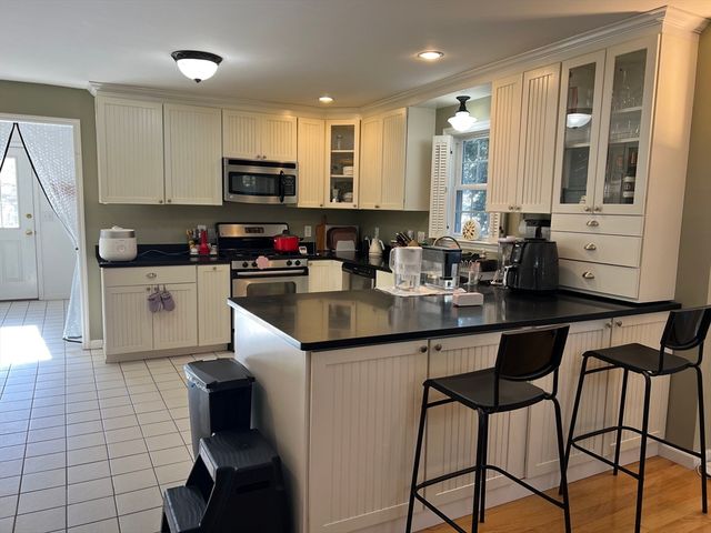 14 Rockland St, Newton, MA 02461