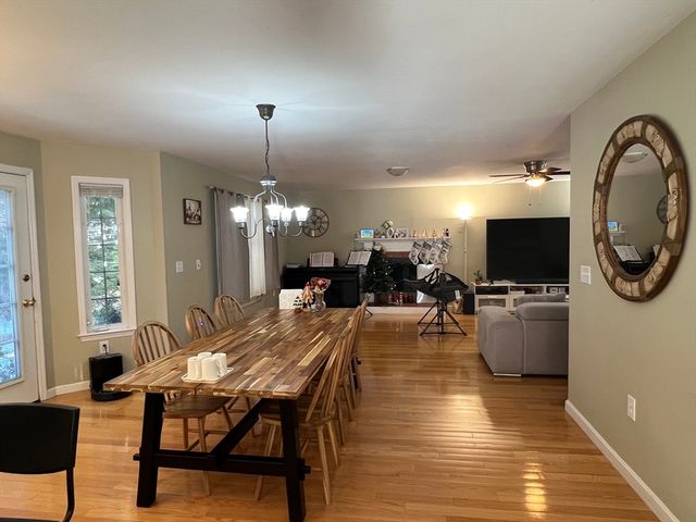 14 Rockland St, Newton, MA 02461