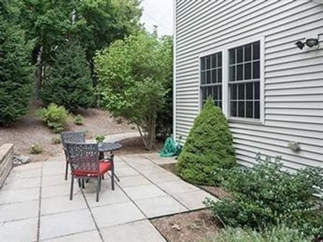 14 Rockland St, Newton, MA 02461
