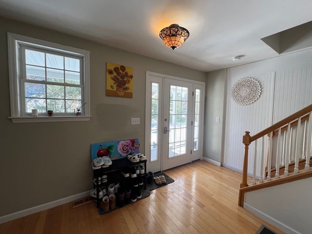 14 Rockland St, Newton, MA 02461