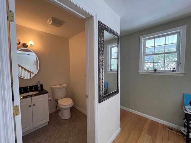 14 Rockland St, Newton, MA 02461