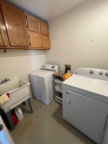 14 Rockland St, Newton, MA 02461