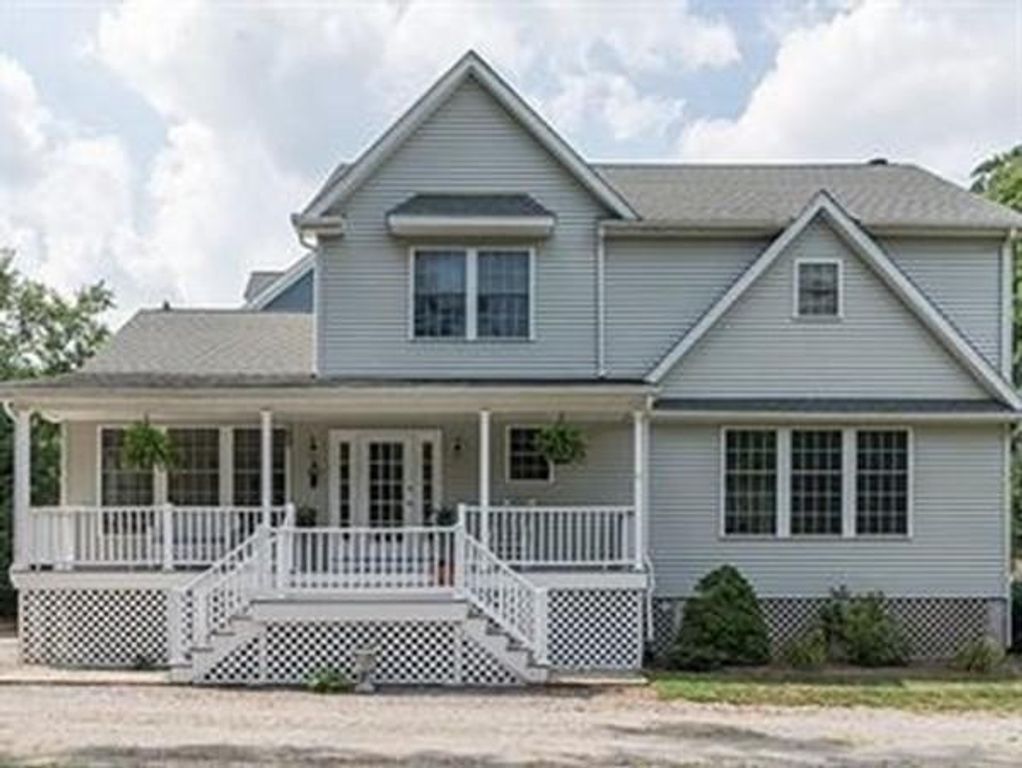 14 Rockland St, Newton, MA 02461