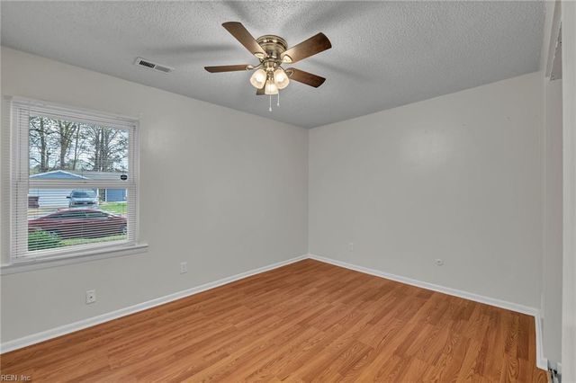 912 Hastings CT, Chesapeake, VA 23320