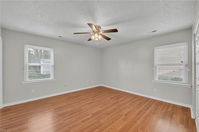 912 Hastings CT, Chesapeake, VA 23320