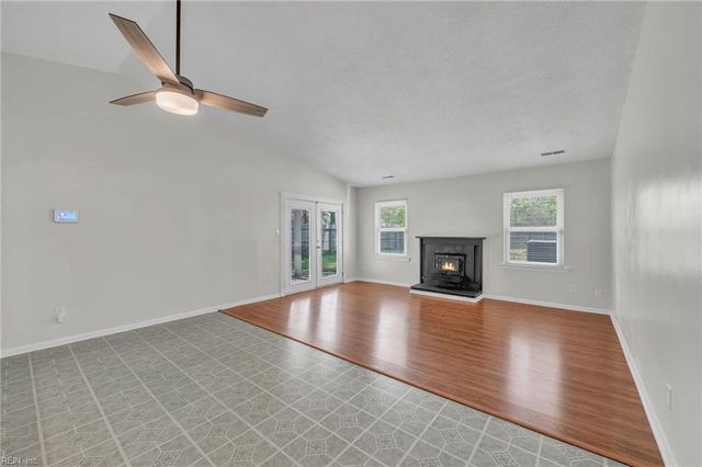 912 Hastings CT, Chesapeake, VA 23320