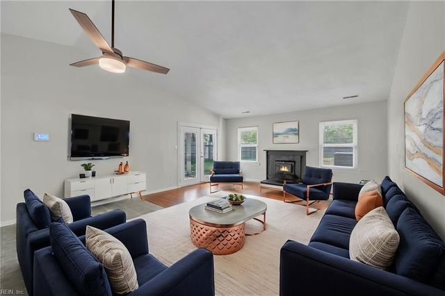 912 Hastings CT, Chesapeake, VA 23320