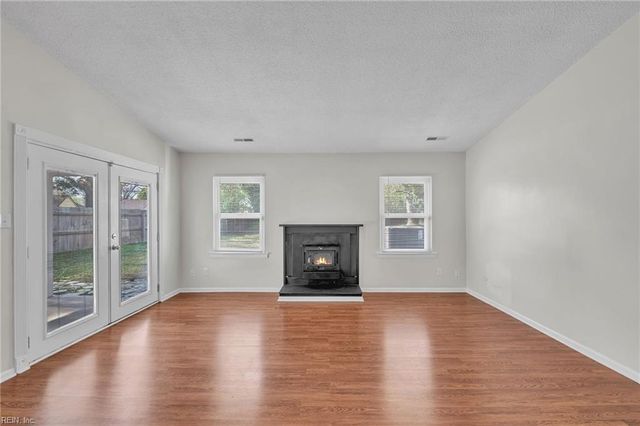 912 Hastings CT, Chesapeake, VA 23320