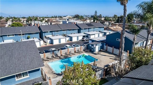 2603 Delaware Street A, Huntington Beach, CA 92648