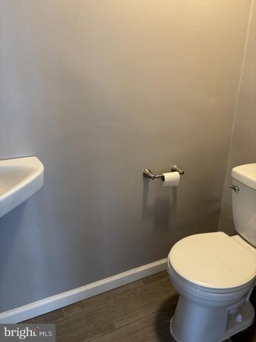 501 RT W, Cherry Hill, NJ 08034