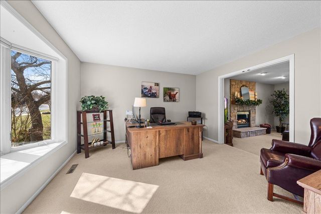 139 Ridge Way, Mahtomedi, MN 55115