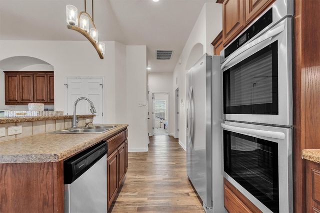 2825 Checker DR, Cedar Park, TX 78613