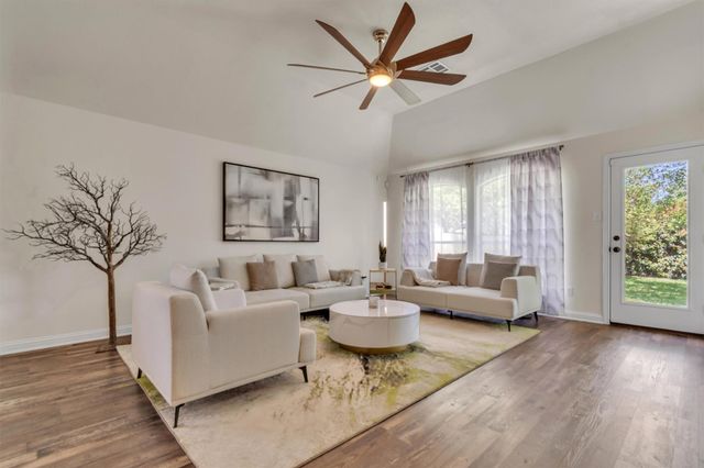 2825 Checker DR, Cedar Park, TX 78613