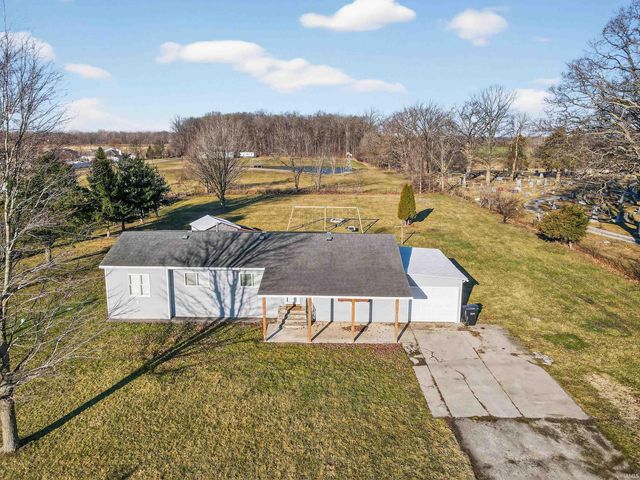 706 S Hamsher Street, Garrett, IN 46738