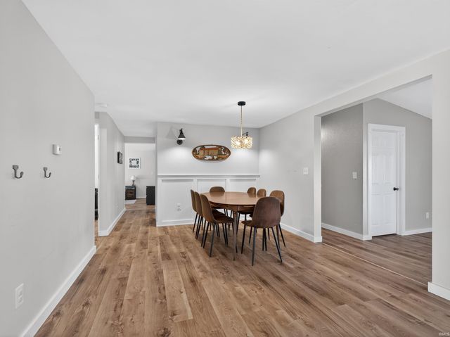 706 S Hamsher Street, Garrett, IN 46738