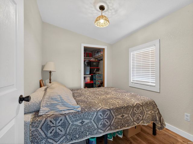 706 S Hamsher Street, Garrett, IN 46738