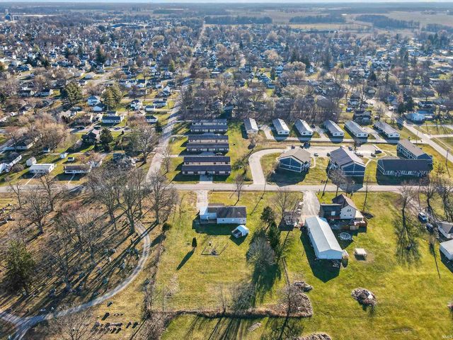 706 S Hamsher Street, Garrett, IN 46738