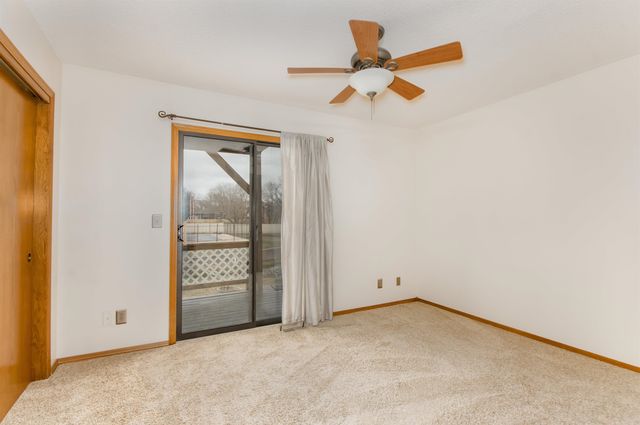 101 S Rock Rd #49, Derby, KS 67037