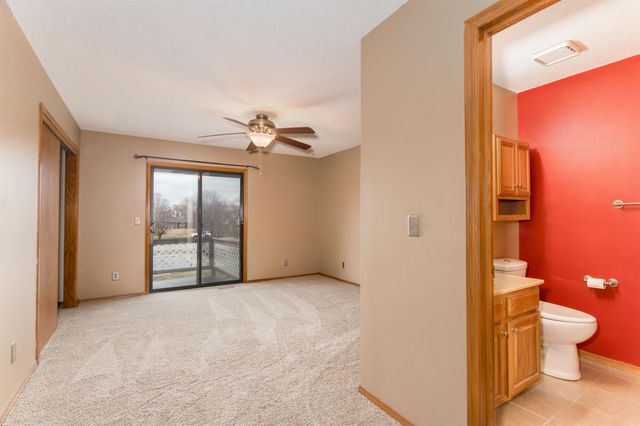 101 S Rock Rd #49, Derby, KS 67037