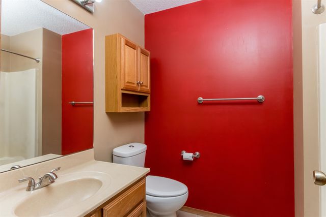 101 S Rock Rd #49, Derby, KS 67037