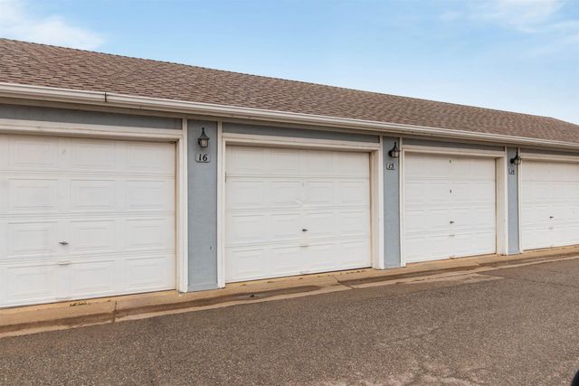 101 S Rock Rd #49, Derby, KS 67037