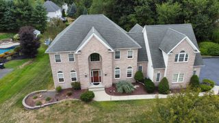 31 Valley View Court, Southington, CT 06489