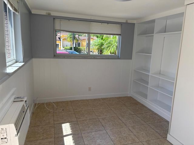 1418 Wiley Street, Hollywood, FL 33020