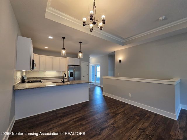 810 Joyce Lane, St. Johns, MI 48879