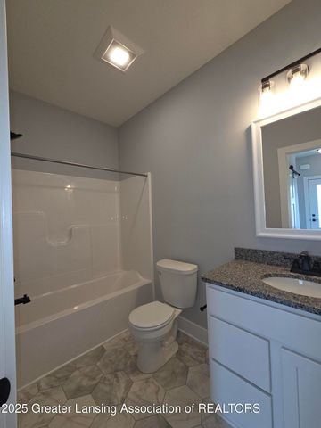 810 Joyce Lane, St. Johns, MI 48879