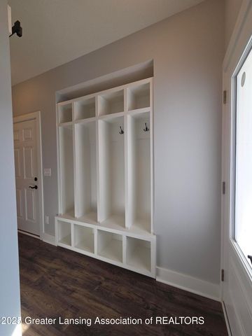 810 Joyce Lane, St. Johns, MI 48879