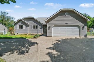 4660 Woodhull Drive, Independence Charter Township, MI 48346